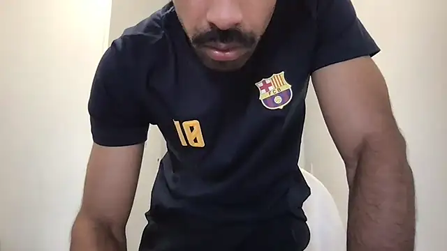 Lucascacaca online show from April 13, 4:44 pm