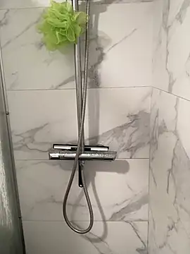 Lucascacaca online show from February 15, 2:16 pm