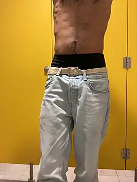 Snapshot of Lucascacaca chatting on December 14, 6:20 pm Lucascacaca online show from December 14, 6:20 pm