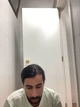 Snapshot of Lucascacaca chatting on December 13, 7:21 pm Lucascacaca online show from December 13, 7:21 pm