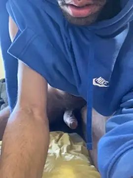 Snapshot of Lucascacaca chatting on December 18, 1:37 pm Lucascacaca online show from December 18, 1:37 pm