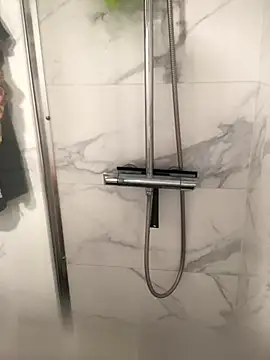 Snapshot of Lucascacaca chatting on October 1, 10:41 am Lucascacaca online show from October 1, 10:41 am