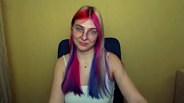 Luna Lush  online show from March 1, 10:55 am