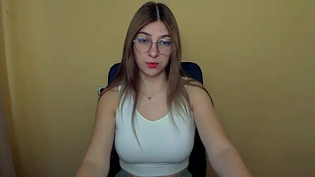 Luna Lush  online show from October 28, 9:52 am