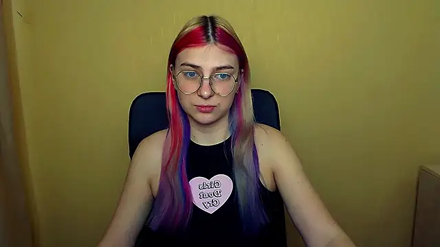 Luna Lush  online show from March 14, 8:42 am