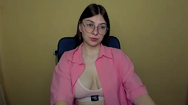 Luna Lush  online show from March 30, 8:27 am