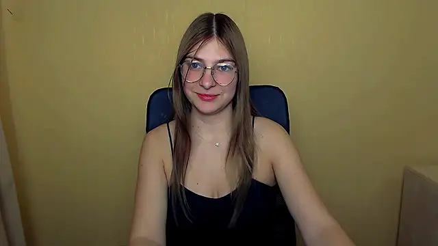Luna Lush  online show from October 13, 8:49 am