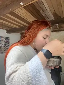 SophiaWeestt99 online show from October 21, 2:44 am