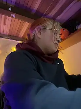 SophiaWeestt99 online show from February 5, 4:08 am