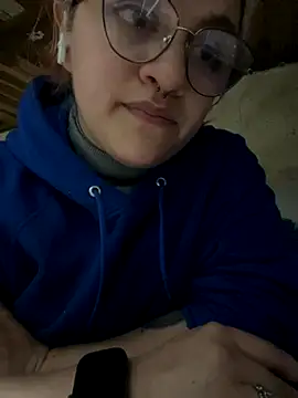 SophiaWeestt99 online show from November 17, 3:21 am