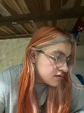 SophiaWeestt99 online show from October 2, 3:32 am