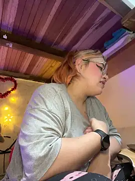 SophiaWeestt99 online show from February 27, 3:40 am