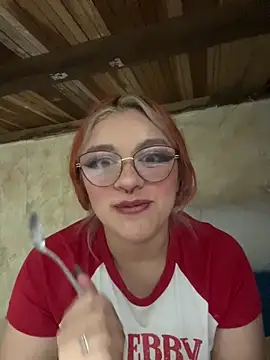 SophiaWeestt99 online show from November 7, 3:00 am