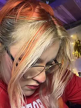 SophiaWeestt99 online show from April 23, 4:41 am
