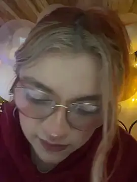 SophiaWeestt99 online show from March 20, 3:40 am