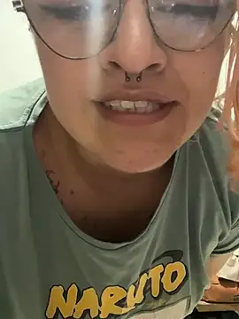 SophiaWeestt99 online show from April 12, 5:00 am