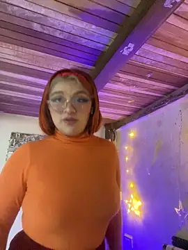 SophiaWeestt99 online show from November 2, 3:33 am