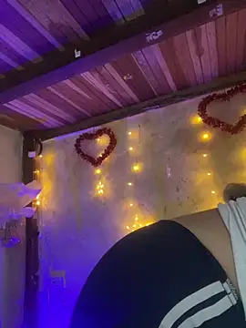 SophiaWeestt99 online show from February 24, 3:07 am