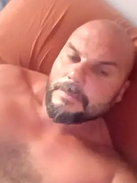 Snapshot of Javierchico chatting on June 23, 9:18 am Javierchico online show from June 23, 9:18 am