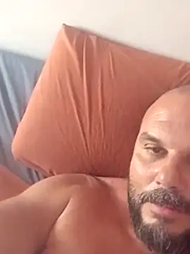 Snapshot of Javierchico chatting on July 25, 11:05 am Javierchico online show from July 25, 11:05 am