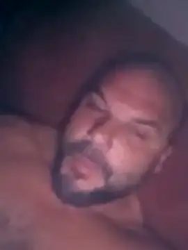 Snapshot of Javierchico chatting on August 3, 4:42 am Javierchico online show from August 3, 4:42 am