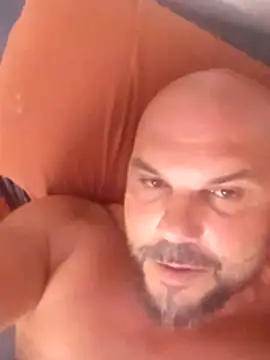 Snapshot of Javierchico chatting on July 13, 5:51 am Javierchico online show from July 13, 5:51 am