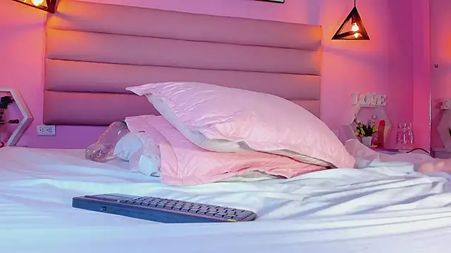 Snapshot of Katta_Gil chatting on March 22, 8:15 pm Katta Gil online show from March 22, 8:15 pm