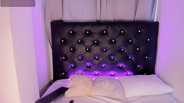 cassyskyle online show from October 9, 8:31 pm