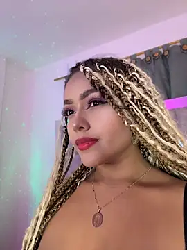 cassyskyle online show from April 18, 2:25 am