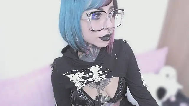 NikkiRamone online show from September 30, 11:44 pm