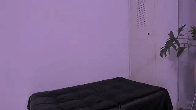 Miiafoxxx online show from October 18, 2:35 am