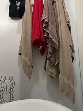 yododav28 online show from April 16, 5:19 am