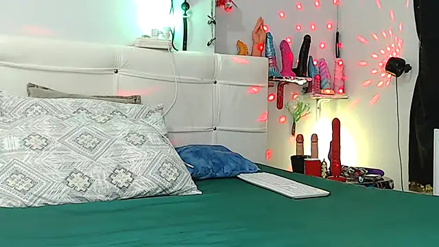 Bitter  online show from September 25, 3:40 pm