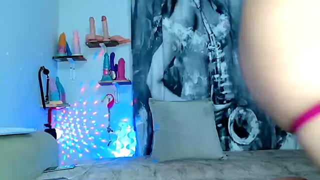 Bitter  online show from October 31, 3:08 pm