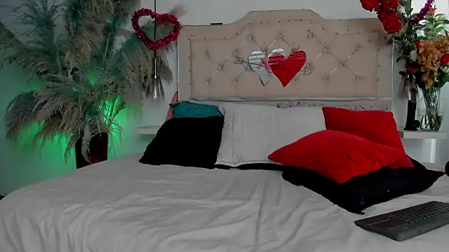 Samanthahavery44 online show from April 15, 7:58 pm