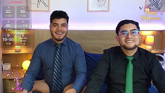 thiagowes online show from October 25, 4:22 am