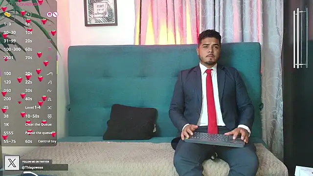 Snapshot of thiagowes chatting on September 24, 2:07 am thiagowes online show from September 24, 2:07 am