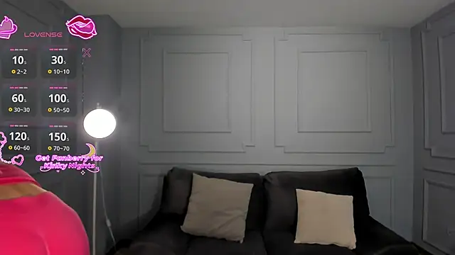 RebeccaHudson online show from February 17, 8:17 pm