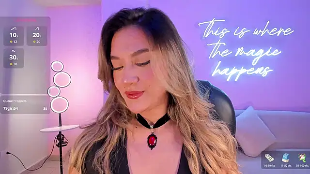 RebeccaHudson online show from October 25, 7:36 pm