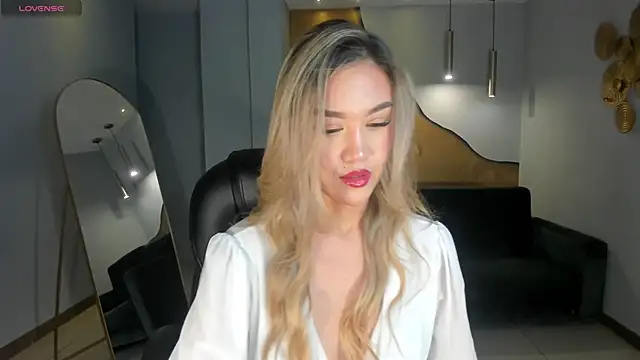 RebeccaHudson online show from March 26, 7:12 pm