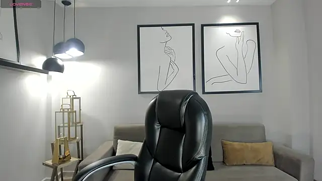 RebeccaHudson online show from February 5, 7:32 pm