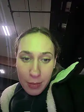 Snapshot of M1ssyk1ssy chatting on January 16, 12:12 am M1ssyk1ssy online show from January 16, 12:12 am