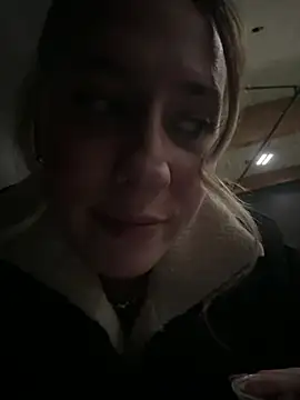 Snapshot of M1ssyk1ssy chatting on February 2, 7:25 pm M1ssyk1ssy online show from February 2, 7:25 pm