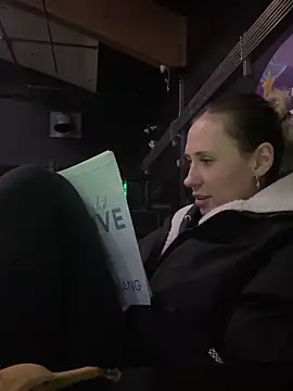 Snapshot of M1ssyk1ssy chatting on February 5, 1:26 am M1ssyk1ssy online show from February 5, 1:26 am