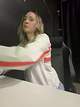 M1ssyk1ssy online show from April 5, 11:22 pm