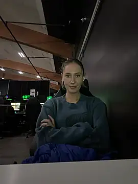 M1ssyk1ssy online show from April 4, 6:36 pm