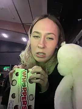 Snapshot of M1ssyk1ssy chatting on January 12, 9:29 pm M1ssyk1ssy online show from January 12, 9:29 pm