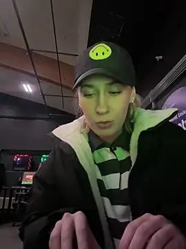 Snapshot of M1ssyk1ssy chatting on January 22, 10:59 pm M1ssyk1ssy online show from January 22, 10:59 pm