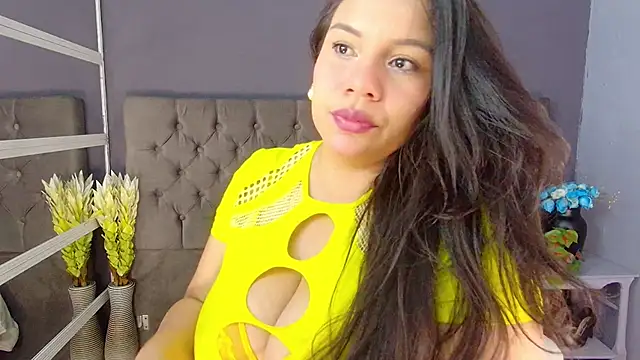Snapshot of LanaBigTitties chatting on September 9, 8:29 pm LanaBigTitties online show from September 9, 8:29 pm