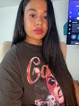 Snapshot of Aitana98_ chatting on February 8, 1:25 am Aitana98 online show from February 8, 1:25 am